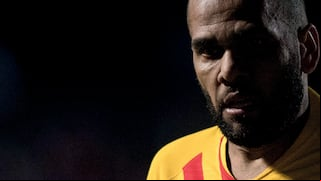 Dani Alves: por qué el exfutbolista del Barcelona fue condenado a 4 años y medio de cárcel