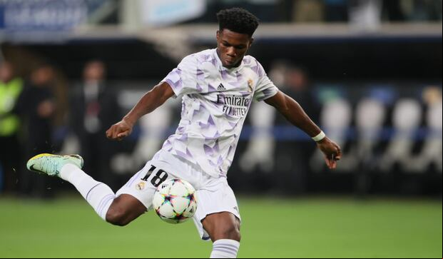 Aurélien Tchouameni, señalado en la derrota del Real Madrid ante Barcelona. (Foto: AFP)