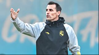¿Continuará en el Rímac? La terrible campaña de Guillermo Farré como DT de Sporting Cristal