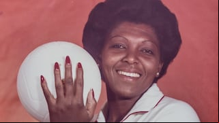 ¡Luto en el deporte! Falleció Lucha Fuentes, leyenda del voleibol peruano