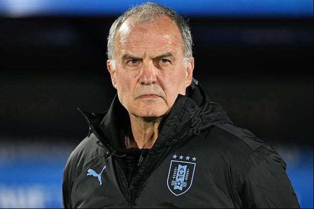 Marcelo Bielsa llegó a la selección uruguaya en mayo de 2023. (Foto: Agencias)