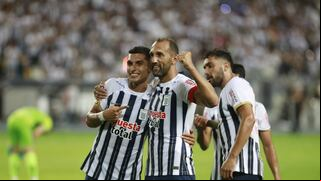 ¡Con doblete de Barcos! Alianza Lima venció 2-0 a Once Caldas en la ‘Noche Blanquiazul’