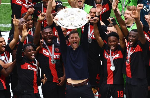 El Leverkusen de Xabi Alonso se coronó campeón de la Bundesliga por primera vez en su historia. (Foto: EFE)
