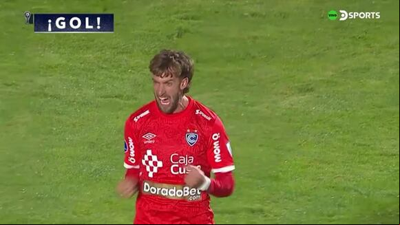 Con la magia de Cueva, Gaspar Gentile marcó el 1-0 de Cienciano vs Deportes Iquique. (Video; DSports)