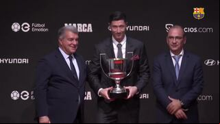 Por sus 23 goles en LaLiga: Robert Lewandowski recibió el premio Pichichi